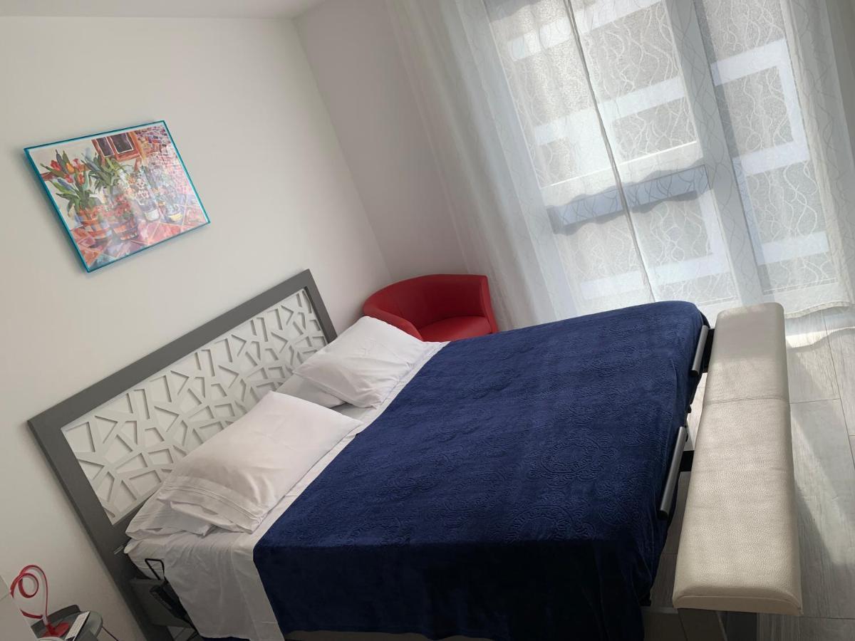 B&B Kelly Plus Lausanne Exterior foto